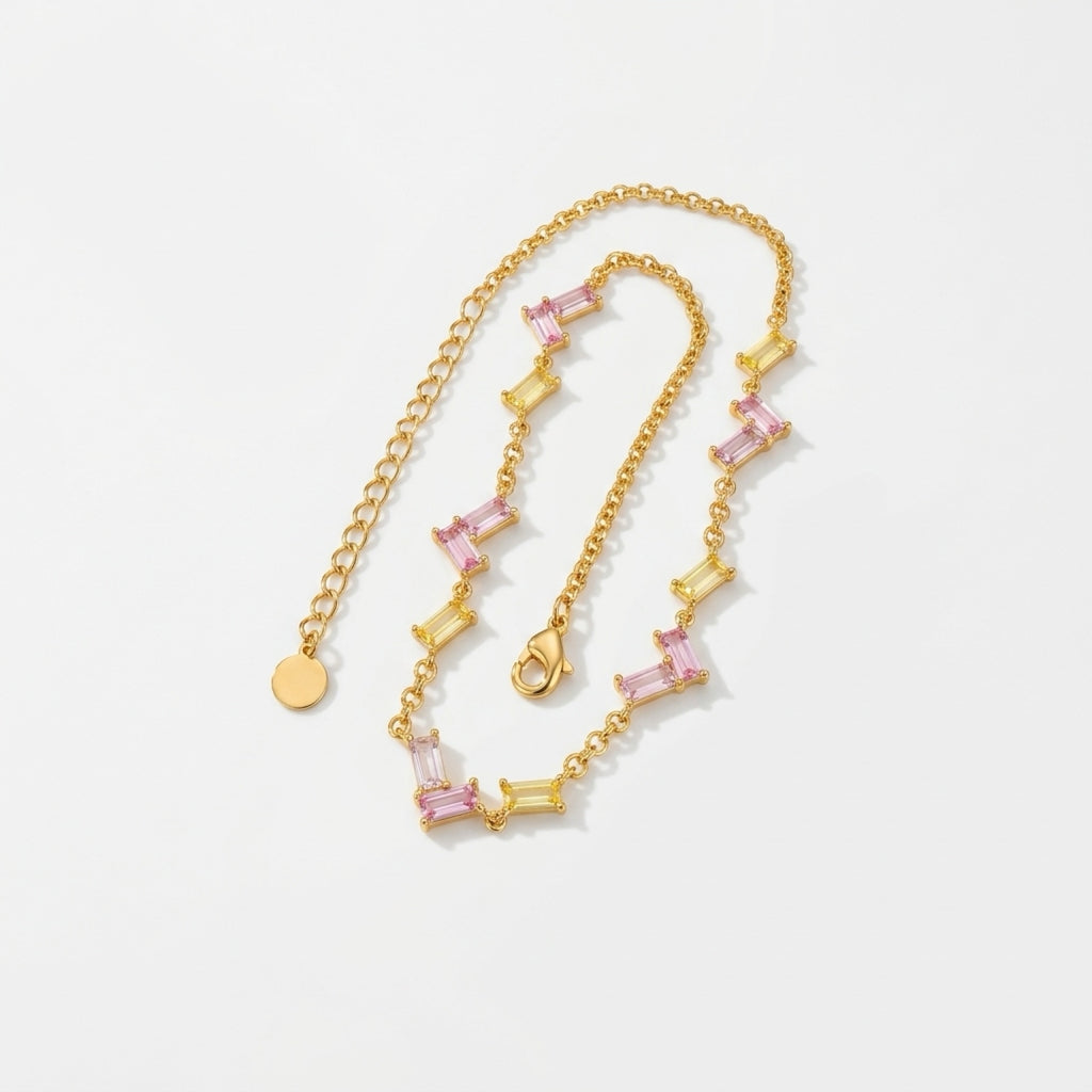 Detalle de la pulsera Sprinkling bañada en oro